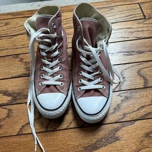 Women’s Converse High Tops, size 8.5 brownish / maroon color